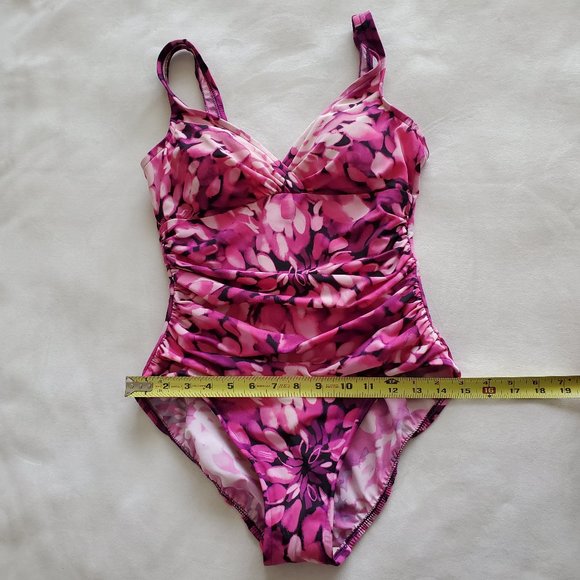 Miraclesuit One Piece Swimsuit Pink Floral Size 10 perfect condition Slimming - Picture 14 of 15